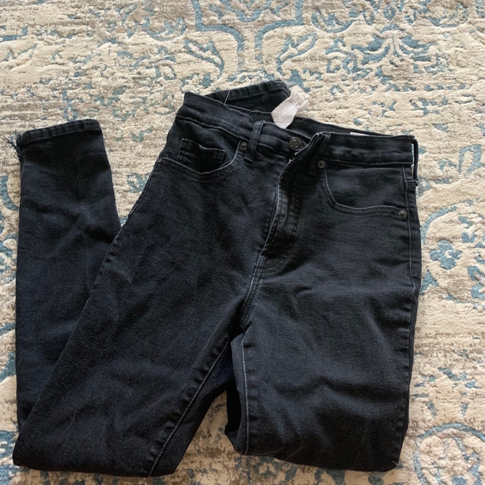 Everlane black skinny stretch jeans